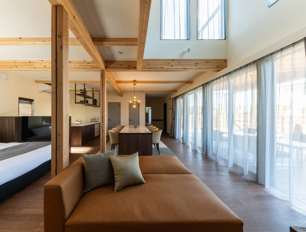 変換　【メイン】コテージ内部